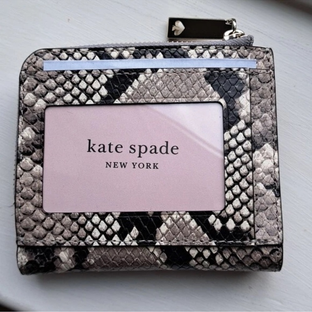 Kate Spade Eva Exotic Snakeskin Print Small L-Zip Bifold Wallet. NWT & COA